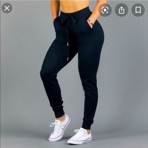 BuffBunny Jogger Black Sz Small